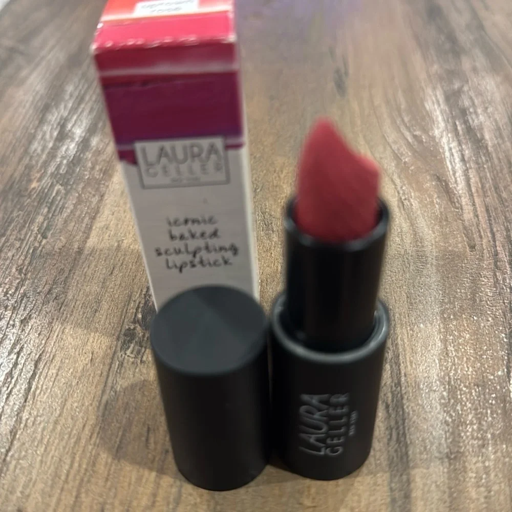 Laura Geller Lipstick Shade Uptown Rose